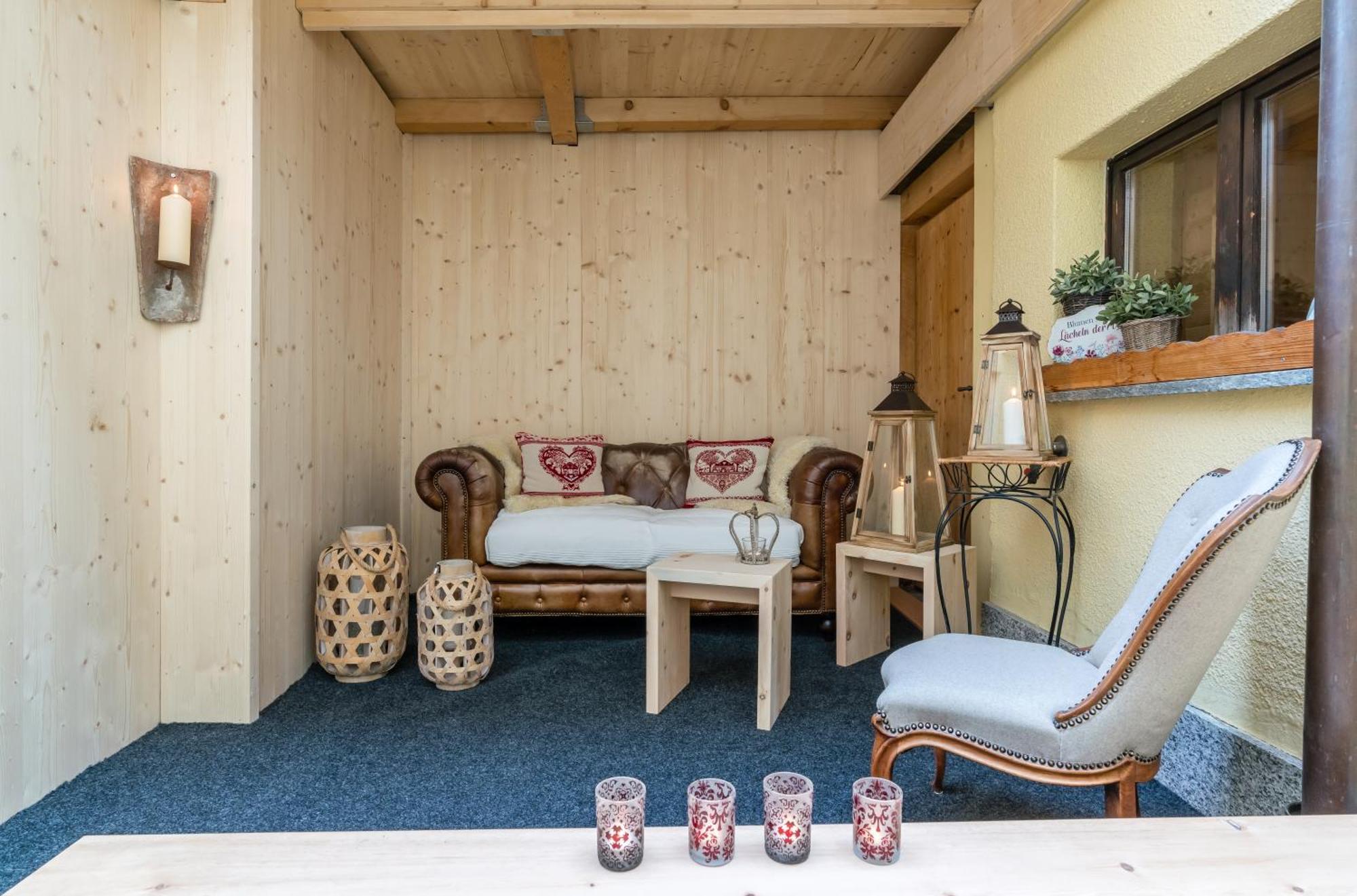 Hotel Chesa Staila La Punt-Chamues-ch Exteriör bild